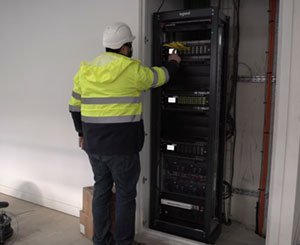 Legrand équipe le 1er bâtiment tertiaire réalisé avec une solution PoE (Power over Ethernet)