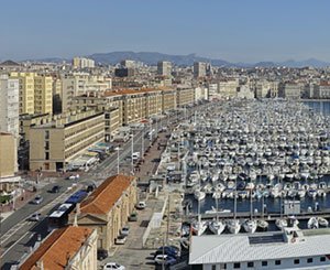 Le plafond d'un appartement à Marseille s'effondre sur une locataire, la propriétaire condamnée