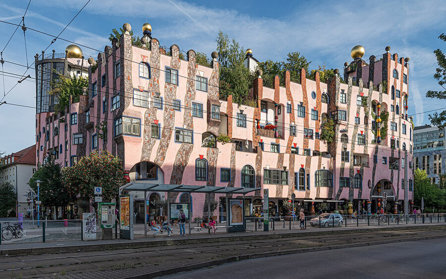 Hundertwasser House à Magdeburg, Allemagne © A.Savin via Wikimedia Commons - Licence Creative Commons