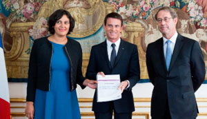 Myriam El Khomri, Manuel Valls and Jean-Denis Combrexelle at the delivery of the report - Government