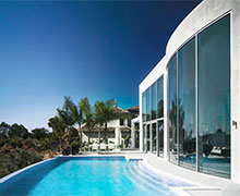 Tony Murphy & Kawneer: a haven of peace with panoramic views of the Marbella sea