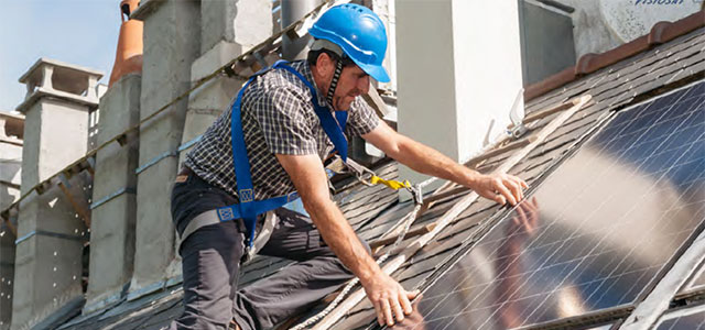 La montée en compétences des professionnels du bâtiment : un enjeu essentiel de la transition énergétique - © ADEME