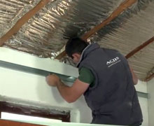 Comment isoler une toiture entre et sous rampants avec l'isolant alvéolaire Hybris ?