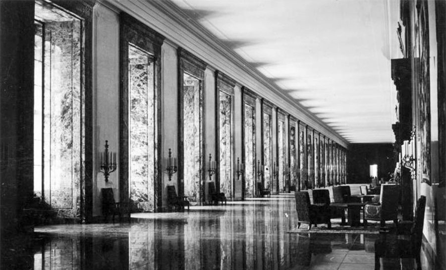 Galerie des marbres de la nouvelle chancellerie du Reich. - © Wikimedia Commons