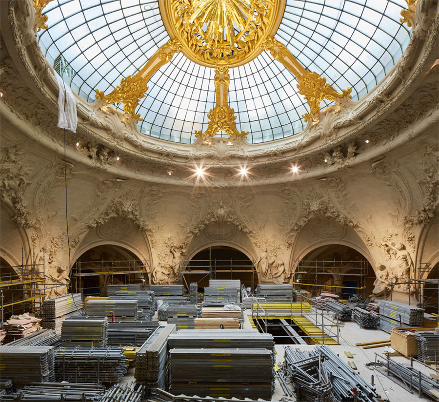 « Les travaux de restauration sur la rotonde du Palais d’Antin » / PHOTO / © ANTOINE MERCUSOT /