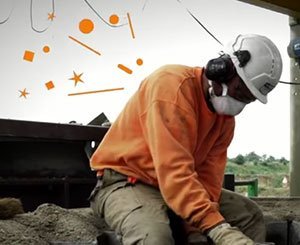 Des cours de yoga dans une carrière