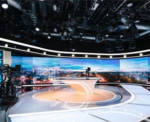 Des verres électrochromes Sageglass de Saint-Gobain sur le nouveau plateau des journaux télévisés de TF1