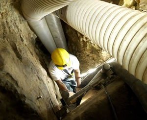 Comblement d'anciennes mines au Pradal par Uretek