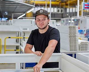 Hager Group développe l'utilisation de matières recyclées pour la fabrication des coffrets électriques