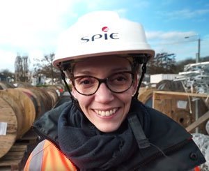 Découvrez le métier de conductrice de travaux