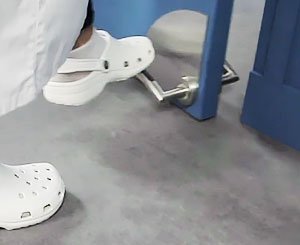 Kadoor, l'ouvre porte au pied