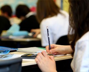 Le Gouvernement veut poursuivre et intensifier ses efforts pour les quartiers avec l'objectif de 200 cités éducatives d'ici 2022