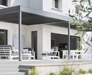 La pergola alu bioclimatique Wallis&Outdoor® Profils Systèmes reçoit l'homologation du CSTB