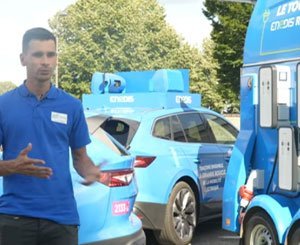 Une borne de recharge mobile pour les véhicules électriques du Tour de France