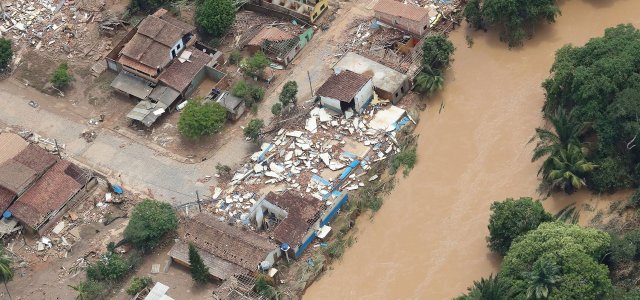 In Brazil, the distress of the victims after the floods