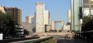 Twin towers in La Défense: Hermitage threatens the public establishment with legal action