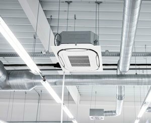 Hellio déploie une offre de destratification pour optimiser le chauffage des bâtiments industriels de grande hauteur