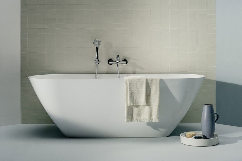 LUA bathtub © Laufen Bathrooms