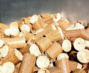 The energy crisis leads to a rush on firewood pellets in France