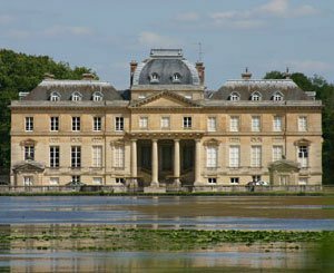 A Czech billionaire buys a Louis XVI castle in Essonne