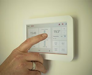 How are the French preparing and considering energy savings for this winter?
