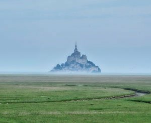 Justice grants a new delay to the illegal sheepfold in the bay of Mont-Saint-Michel