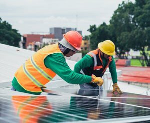 The number of jobs linked to renewable energies rises to 12,7 million worldwide