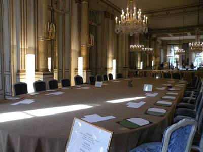 Salle du Conseil des ministres, salon Murat, Palais de l'Élysée © Chatsam via Wikimedia Commons - Licence Creative Commons - Licence Creative Commons