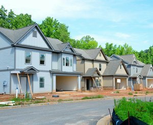 New real estate: 512.400 building permits over the past year, up 10%
