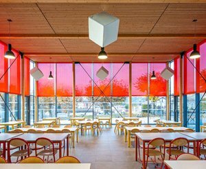 Mermet provides optimal thermal and visual protection for a new school canteen in Vinay (38)