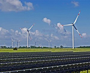Renewable energies: a new law for more wind and solar power, faster
