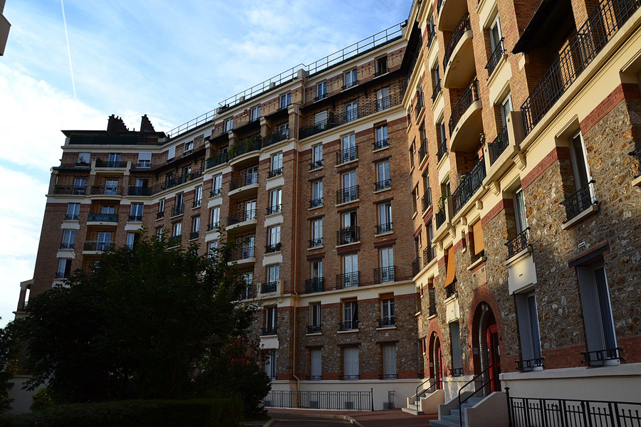 Paris, construction du Groupe des maisons ouvrières, immeuble de logement social privé, 1913, Paris © Jeanne Menjoulet via Wikimedia Commons - Licence Creative Commons