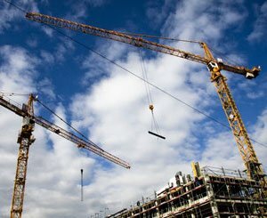 Les permis de construire de logements neufs chutent au 4e trimestre, 482.200 autorisations en 2022