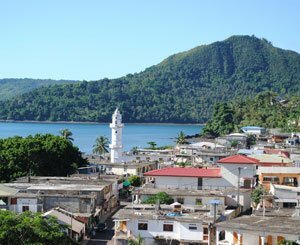 Dans les bidonvilles de Mayotte, la résistance s'organise contre les bulldozers de la préfecture