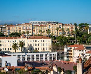 A Cannes, l'inflation plane sur le salon de l'immobilier