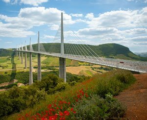 Comment mieux gérer l'entretien des routes et ponts de France pour préserver ce bien commun ?