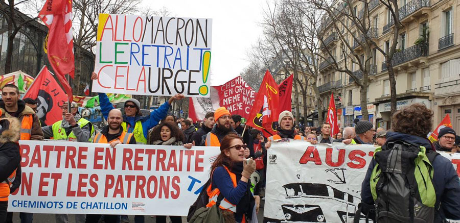 Demonstrators against pension reform © Jeanne Menjoulet via Wikimedia Commons - Creative Commons License