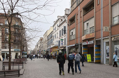 La rue Gabriel Péri en zone piétonnière à Saint-Denis © Myrabella via Wikimedia Commons - Licence Creative Commons