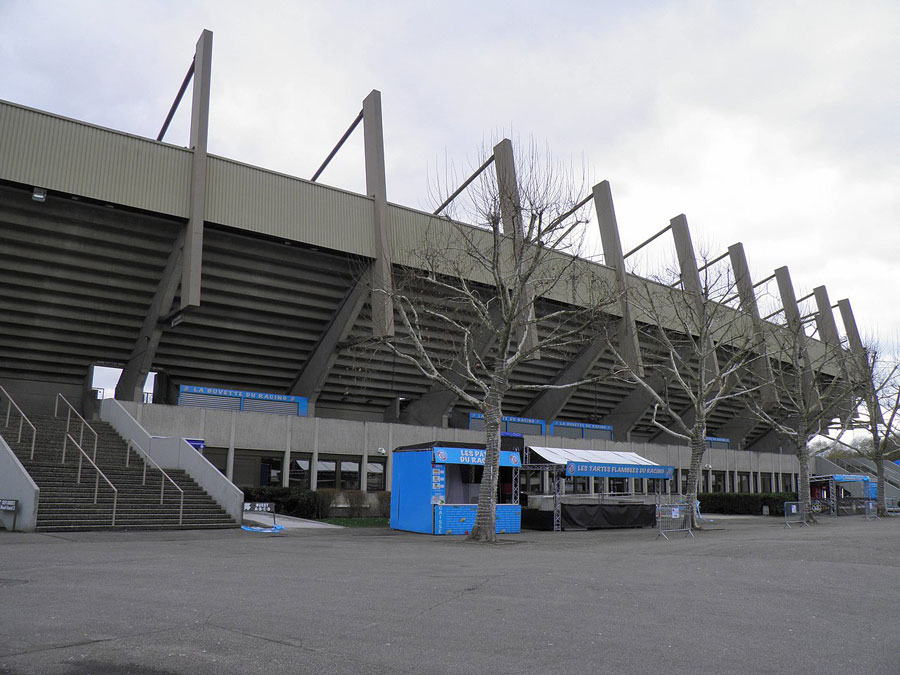 Meinau stadium in Strasbourg © Gzen92 via Wikimedia Commons - Creative Commons License