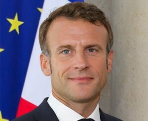 Emmanuel Macron détaille la réforme du lycée professionnel