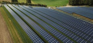 Les énergies renouvelables accélèrent leur progression, tirée par le solaire
