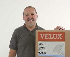 Installer un volet roulant solaire Velux SSL