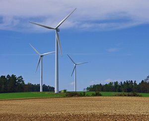 Wind turbine orders up sharply, study finds, driven by China and the United States