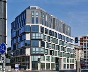Wicona equips The Place, new signal building in Montrouge