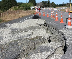 In Sweden, a highway collapses for more than a hundred meters