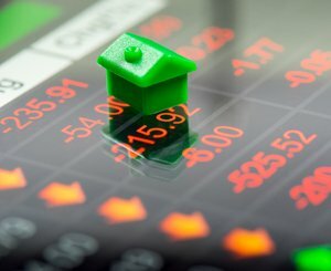 L'Autorité des marchés financiers "vigilante" face au ralentissement du marché immobilier, assure sa présidente