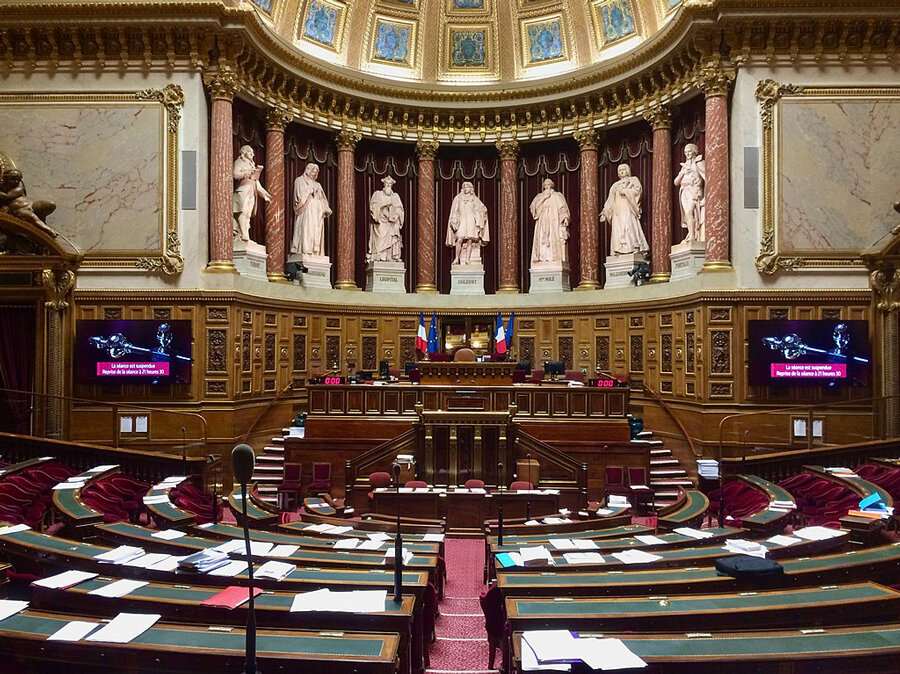 Sénat, le plateau et l’hémicycle © Soleil1409 via Wikimedia Commons - Licence Creative Commons
