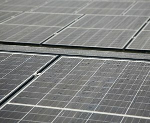 Near Bordeaux, the challenge of recycling solar panels