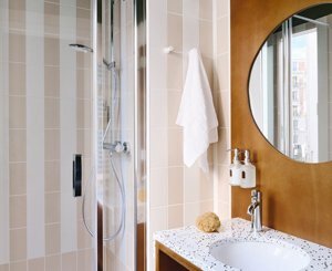 Polygood France equips the Rosalie hotel with eco-design toilet tops made from recycled plastic