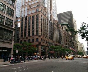 Kering buys a building on 5th Avenue in New York for nearly a billion dollars